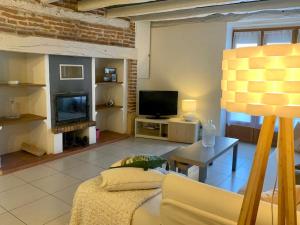 Maisons de vacances Jolie maison avec cheminee, a la campagne : Maison 3 Chambres