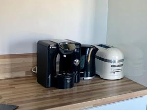 Jolie maison avec cheminée, à la campagne