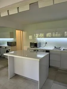 Saloniky Garden - Azor