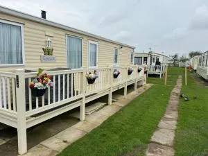 6 Berth Static Caravan, Golden Palm Resort, Chapel St Leonard's - Helsey