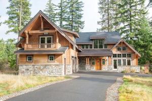 Suncadia 4 Bdrm Home with Hot Tub Overlooking Prospector Golf Course