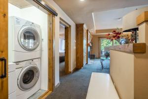 Pet Friendly Condo, Suncadia Pool Access