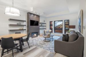 Central Condo with Suncadia Pool Access