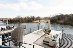 Luxury Lake LBJ Waterfront Home with Hot Tub and Boat Slip - Buchanan Dam