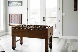 Luxury Lake LBJ Waterfront Home with Hot Tub and Boat Slip