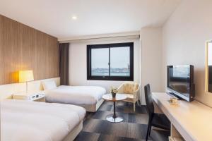 City Hotel Air Port in Prince