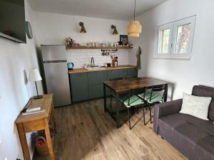 Apartments by the sea Rogoznica - 22448