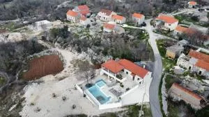 Holiday house with a swimming pool Vrgorac, Zagora - 22798 - Vrgorac