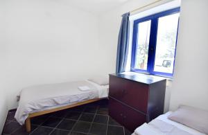 Apartments with a parking space Umag - 22813