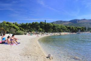 Apartments by the sea Stobrec, Split - 22838