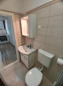 Apartments by the sea Povlja, Brac - 22899