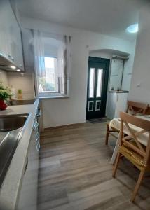 Apartments by the sea Povlja, Brac - 22899