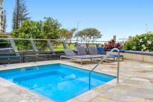 Rhapsody Surfers Paradise Beachfront Sleeps 6 - Optimise BNB