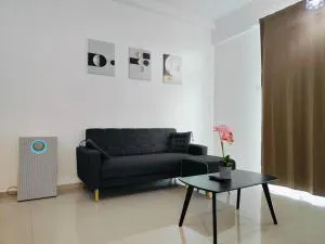 Una Cozy House Near Jonker and Heritage - Kampong Tambak