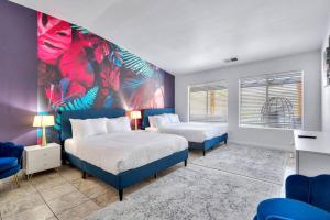 New Pool & Spa Home GameRoom FirePit Stylish