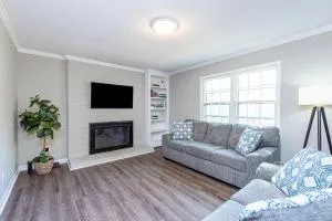 3BR Kid Friendly Fenced in Swingset - Wake Forest