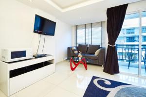 Avenue Residence by Fantasea Beach