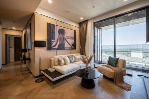 Lumiere Riverside - Raymond Holm - Luxurious 5-star apartment