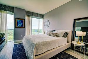 Luxury 2-story Penthouse located in Coconut Grove Hotel-includes Parking