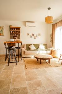 Maison 47m2 à 10min des plages - billard, baby, salle de sport, jardin