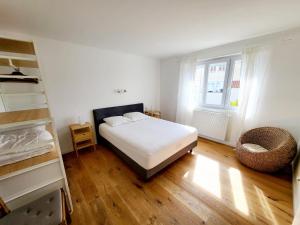Maisons de vacances Maison Les Sables-d'Olonne, 6 pieces, 10 personnes - FR-1-92-891 : photos des chambres