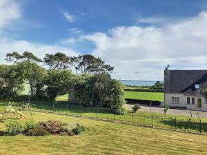 Maisons de vacances Maison Telgruc-sur-Mer, 5 pieces, 8 personnes - FR-1-370-60 : photos des chambres