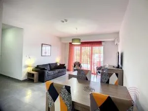 Appartement F2 PMR, climatisé, avec terrasse et parking privé, au cœur de Lamalou-les-Bains - FR-1-451-194 - Le Poujol-sur-Orb