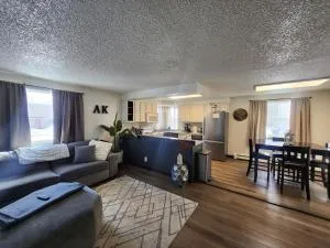 Newly Remodeled Relaxing Stay near Downtown - North Pole