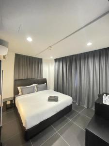 Halo Rooms Hotel