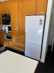 Bentleighs Magnificent Beautifully renovated and extended 1920s period family home.