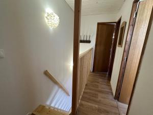 Appartements Appartement Vars, 4 pieces, 6 personnes - FR-1-773-25 : photos des chambres