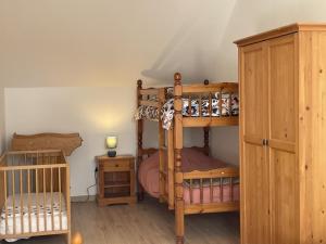 Maisons de vacances Gite Chambourg-sur-Indre, 5 pieces, 11 personnes - FR-1-381-571 : photos des chambres