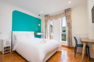 Phòng Deluxe hướng biển giường đôi (Deluxe Double Room with Sea View)