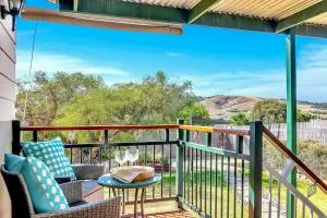 Hillside Hideaway - Family Home Near Victor Harbor - Hayborough