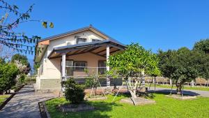 Sunny House I
