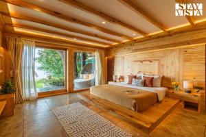 StayVista at Exotica Kabini -Meals Included - Riverfront Villa