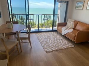 Absolute Strand Oceanfront & Views & Pool u601