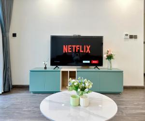 Apartments in Han Jardin Building next West Lake