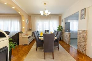 Luxury Apartment Nena with Terrace