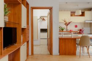 Old Town Chic 1 Br w self check in