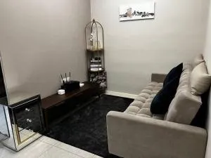 Dorsett Hartamas Suite w ProjectorNetflix - Kampong Bukit Mati