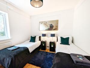 CENTRAL CAMBRIDGE, CHARMING 3-Bed HOUSE WITH FREE PARKING!