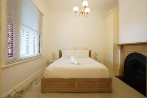 2 Bedrooms House in Carlton Central