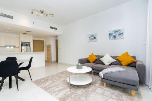 CitiHome - Broad and Bright 2BR Apartment in Creek Side