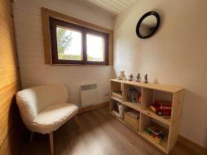 Chalets Chalet du Pre - Sauna, terrasse et grand jardin : photos des chambres