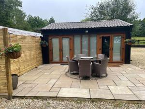 Converted barn one bedroom studio glamping