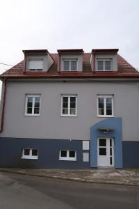 Ubytování Pod věží Hoštka u Roudnice nad Labem