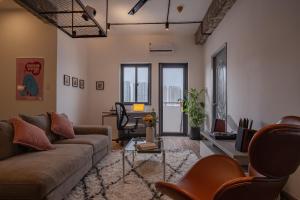 Cool Urban Oasis near Downtown by Circadian