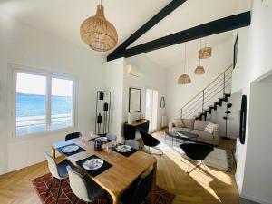 Appartements Magnifique duplex vue mer inoubliable Sanary Sur Mer : photos des chambres