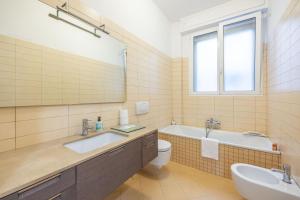 Lame Pro, Bologna By Short Holidays